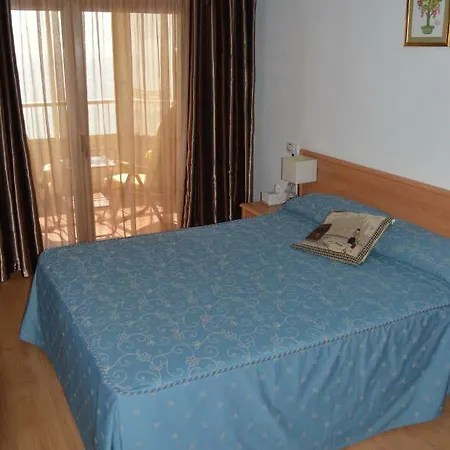 First Line * El Campello